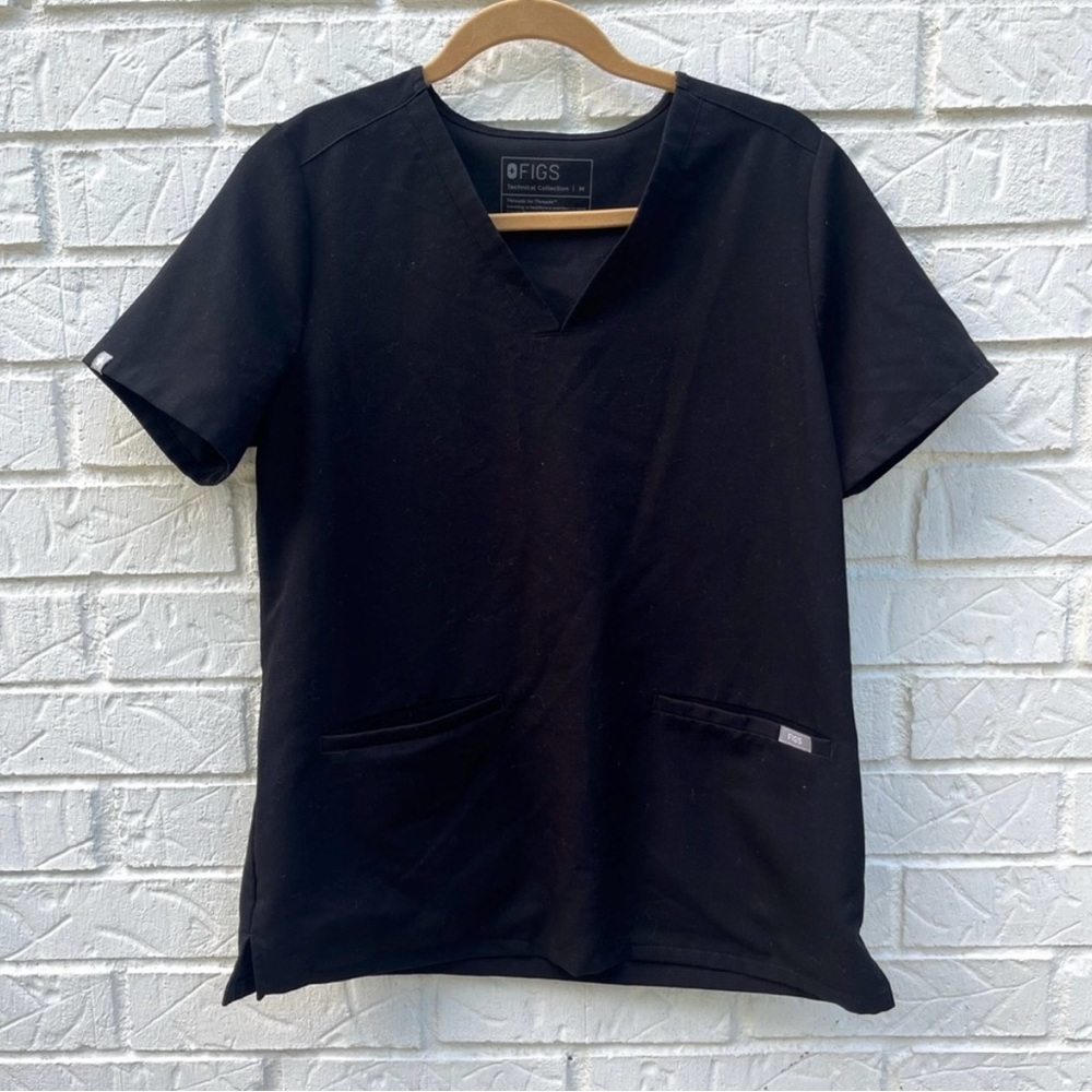 FIGS Technical Black Casma Scrub Top